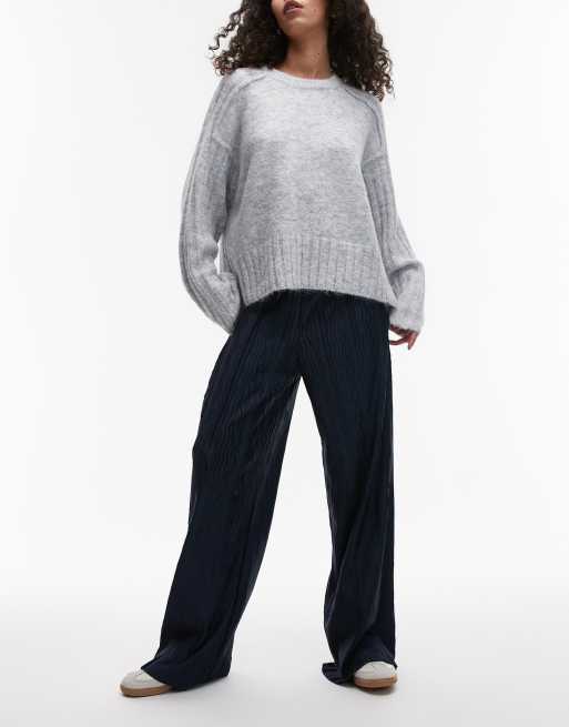 Topshop - Plissé broek met wijde pijpen in marineblauw