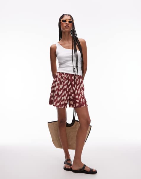 Topshop - Plissé short met wijde pijpen en abstracte dierenprint in bordeauxrood - view 1