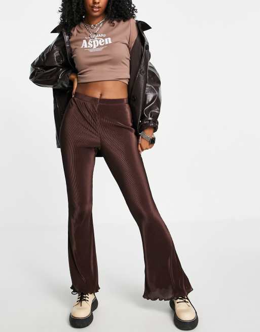 Topshop - Plisserede bukser med svaj i chokoladebrun
