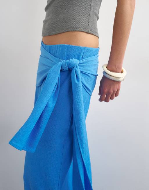 Topshop – Plissierte Hose in Blau mit Wickel- und Schaldetail, 4 von 5