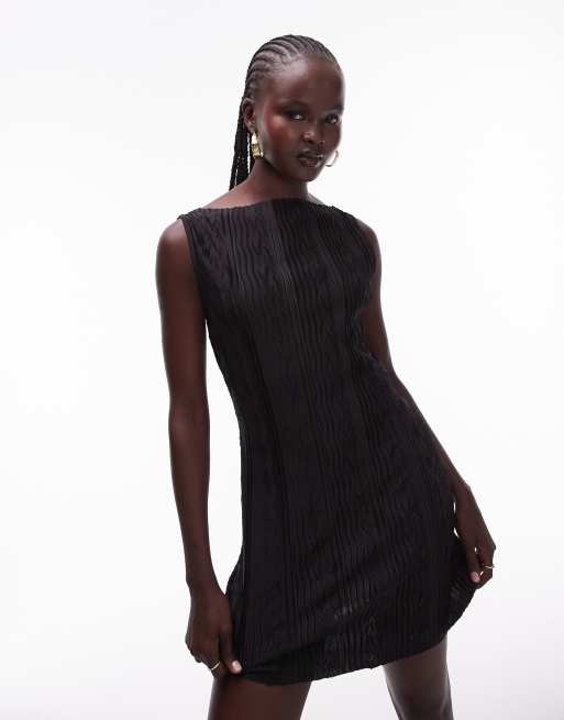Topshop – Plissiertes Minikleid in Schwarz mit Knitteroptik 