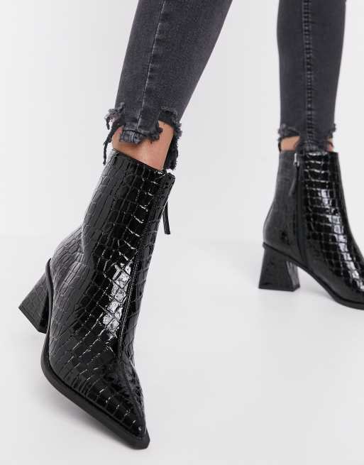 Pointed on sale croc boots