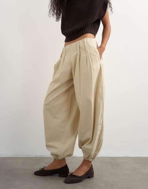 Topshop Popeline-Ballonhose in Cremeweiß, 2 von 5