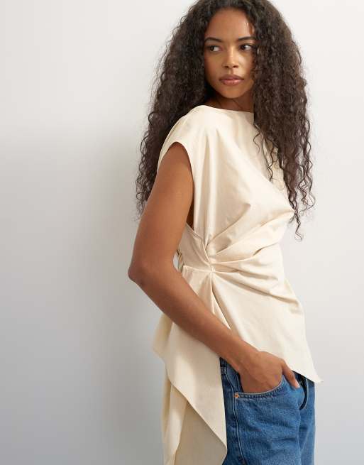 Topshop Popeline-Oberteil mit U-Boot-Ausschnitt und seitlicher Raffung in Buttermilk, 4 von 4