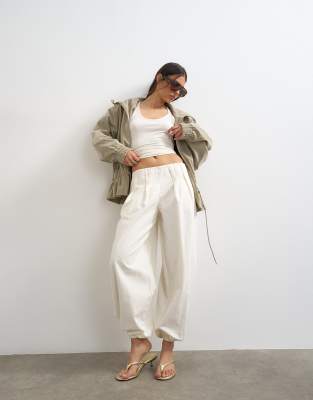 Topshop Poplin Balloon Pants In White