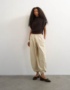 Poplin balloon trouser in cream