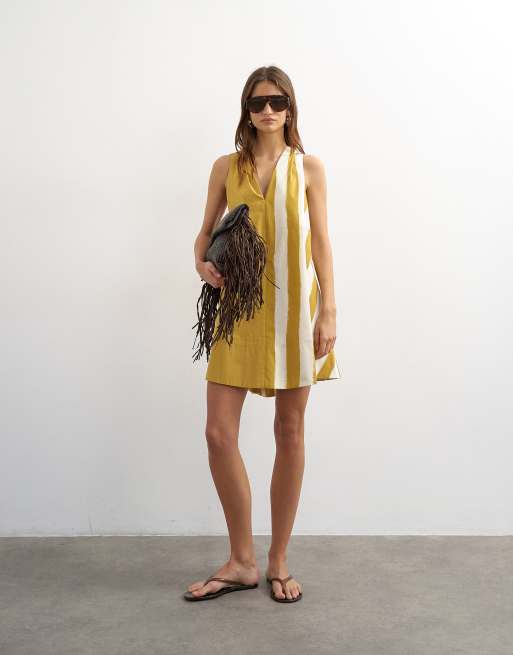 Topshop poplin halter deep hem mini trapeze dress in mustard contrast stripe, 2 of 4