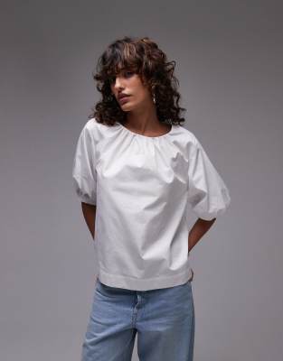 poplin puff sleeve top in ivory-White