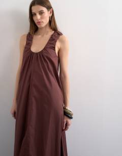 Model wearing Poplin ruched neck maxi sundress in chocolate