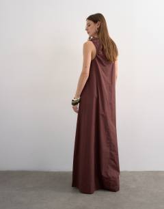 Model wearing Poplin ruched neck maxi sundress in chocolate