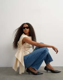 Poplin slash neck twist side top in buttermilk
