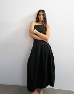 Model wearing Poplin square neck open back barrel midi dress in black