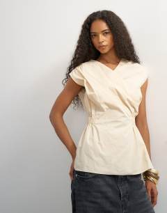 Poplin wrap drape detail top in ecru