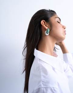 Poppi door knocker earring with semi precious stone in silver