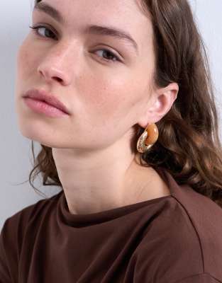 Topshop - Poppi - Türklopfer-Ohrringe in Goldoptik mit Halbedelstein-Goldfarben