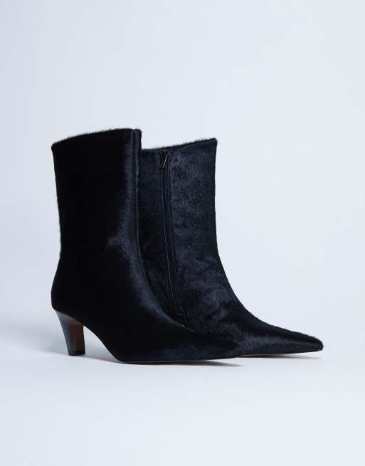 Topshop Poppy real leather point toe ankle boots in black pony, 2 of 3