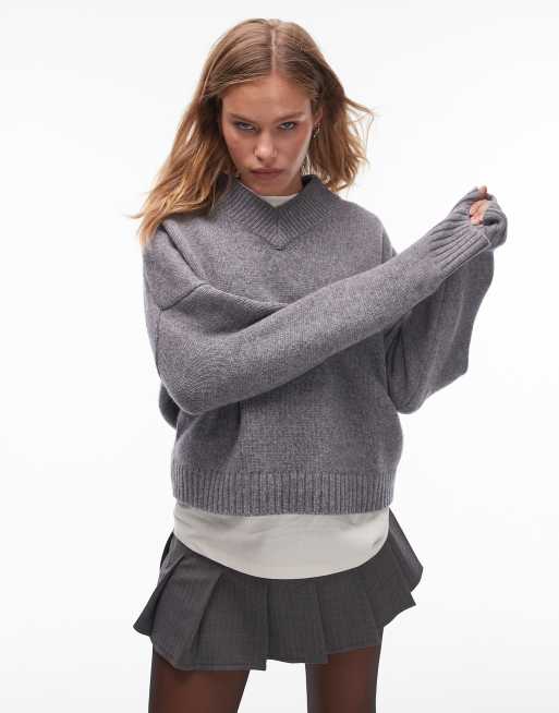 Topshop Premium – Ciemnoszary dzianinowy sweter o luźnym kroju z dekoltem w kształcie litery V ze 100% wełny jagnięcej