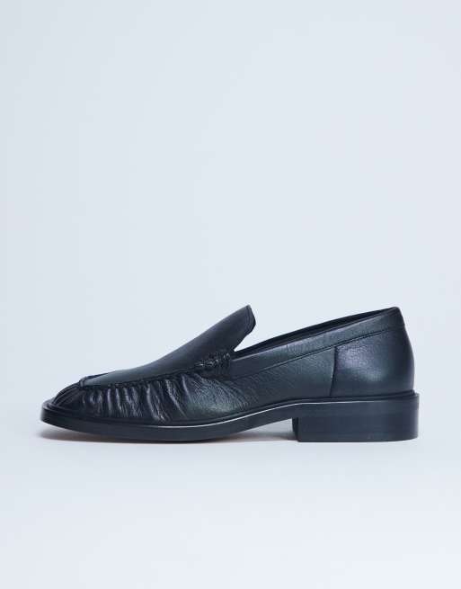 Topshop Premium – Clover – Czarne loafersy z marszczeniem z naturalnej skóry