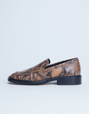 Topshop Premium - Clover - Mocassins en cuir froncé avec détails froncés - Imprimé serpent-Multicolore