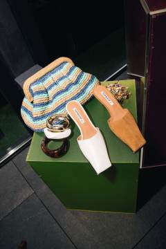 Model wearing Premium Dante leather square toe heeled mule in off white