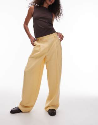 Topshop – Premium – Elegante Hose aus Cupro in Buttermilchgelb mit weitem Bein - view 1
