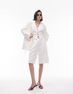 Thumbnail - Topshop - Premium - Elegante, lange Shorts in Ecru mit lockerem Schnitt-Weiß