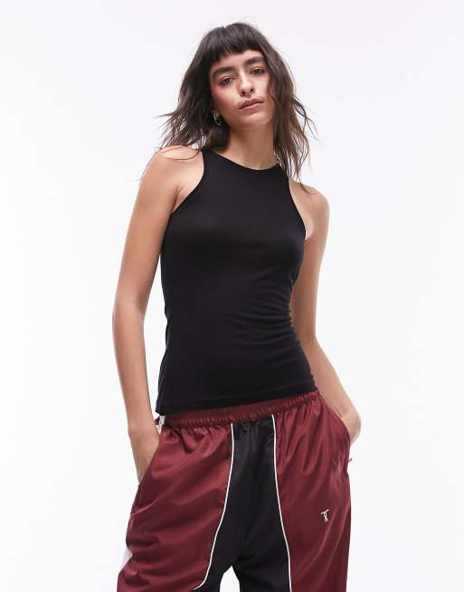 Topshop - Premium hemdje van gladde stof met racer hals in zwart