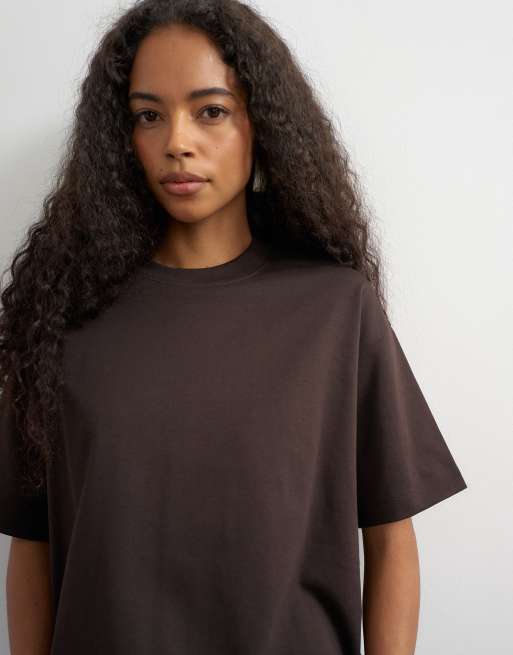 Topshop premium interlock t-shirt in chocolate, 3 of 4