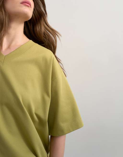 Topshop - Premium interlock T-shirt met V-hals in kaki, 4 van 4