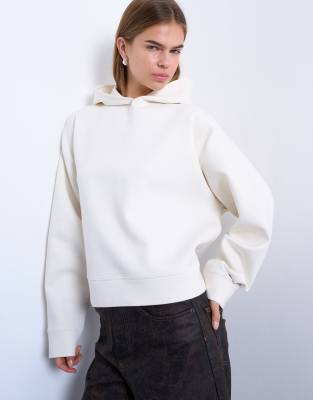 Topshop - Premium - Kapuzenpullover mit Oversize-Passform in Ecru aus neoprenartigem Stoff-Weiß