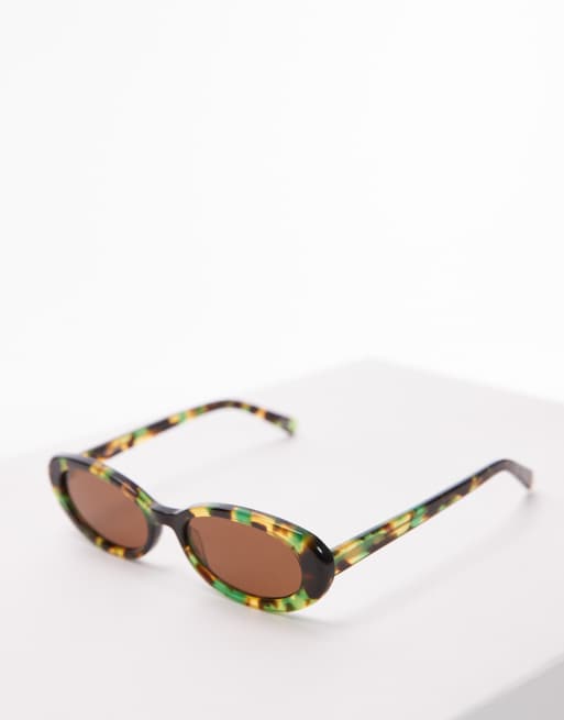 Topshop Premium Malta round acetate sunglasses in dark green, 2 of 3