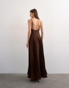 Model wearing Premium pleated high godet maxi dress in brown