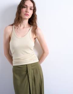 Premium racer vest in ivory