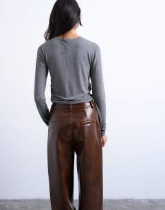 Model wearing Premium rib long sleeve top in grey marl