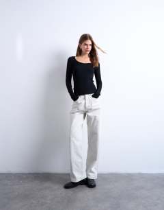 Model wearing Premium rib long sleeve wide scoop neck top in black