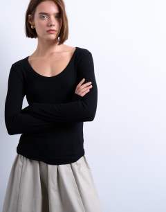 Model wearing Premium rib long sleeve wide scoop neck top in black