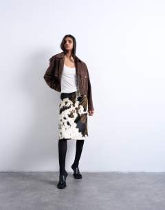 Model wearing Premium rib long sleeve wide scoop neck top in ecru