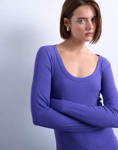 Model wearing Premium rib long sleeve wide scoop neck top in purple