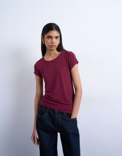 Premium rib short sleeve tee in burgundy