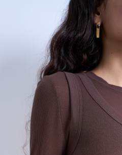 Model wearing Premium sheer rib double layer long sleeve top in chocolate