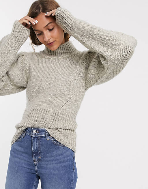 Topshop – Pudrowo-różowy sweter z bufiastymi rękawami