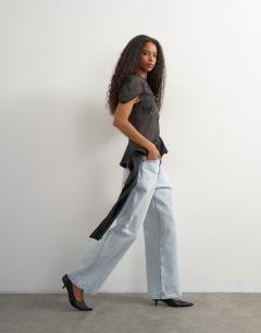 Model wearing Puff sleeve organza ruffle detail top in black