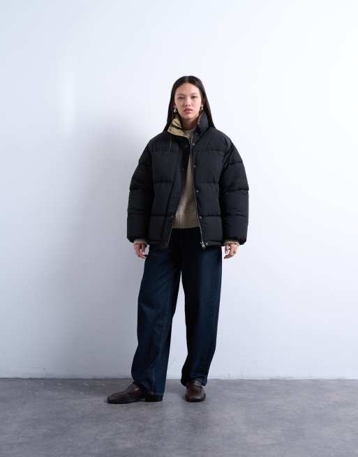Topshop – Pufferjacke in Schwarz mit Karomuster innen und Stehkragen, 2 von 4