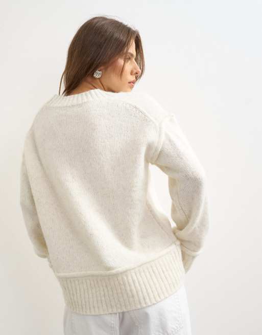 Topshop pull en maille col V ample avec détail de couture roulottée en laine ivoire, 4 de 4
