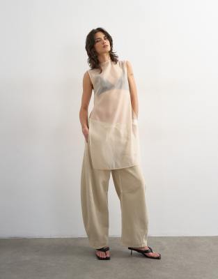 Topshop Pull On Barrel Jeans In Neutral