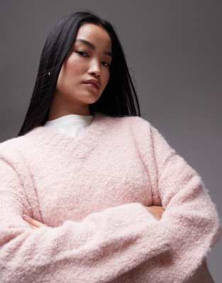 Topshop - Pullover aus Bouclé-Strick in Rosa mit hohem V-Ausschnitt