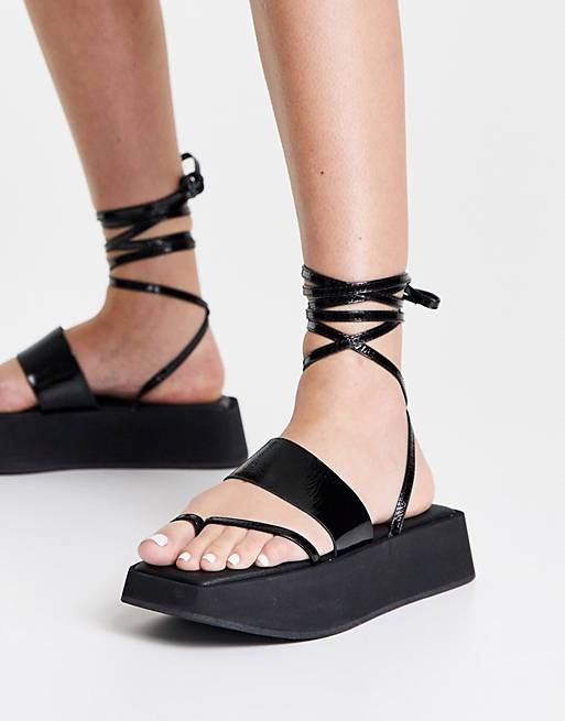 Topshop Pure leather Strappy chunky sandal in black