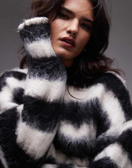 Topshop – Puszysty dzianinowy sweter oversize w czarno-białe paski, 3 z 4