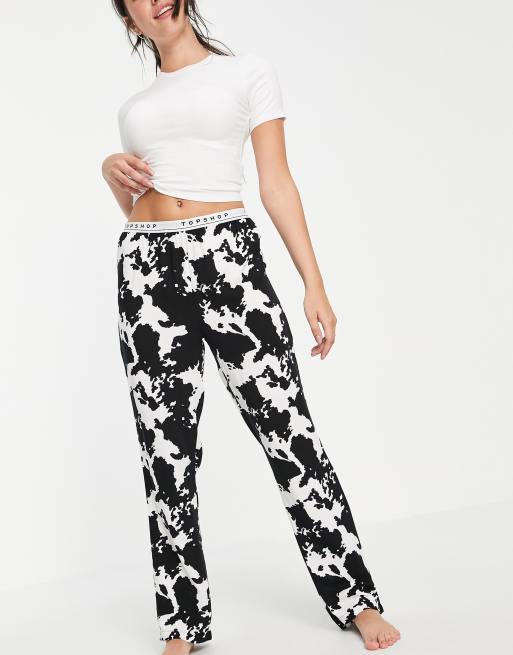Topshop - Pyjamaset met koeienprint in zwart-wit