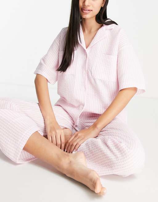 Topshop - Pyjamasskjorte med lyserøde gingham-tern i bæk-og-bølge-stof